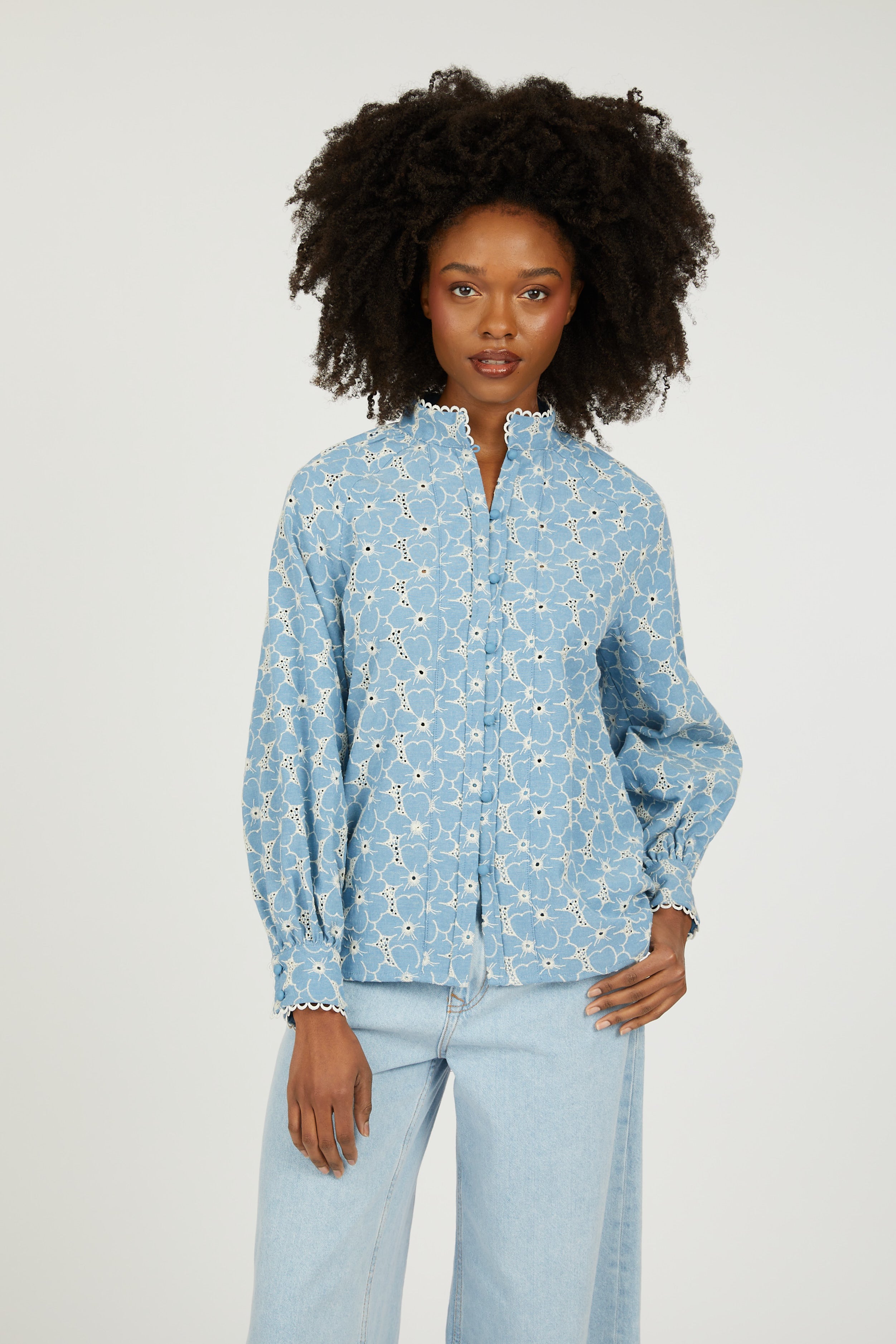 bluebleubleue ブラウス38 Portofino Chambray Eyelet Blouse – FRENCHMAUVE