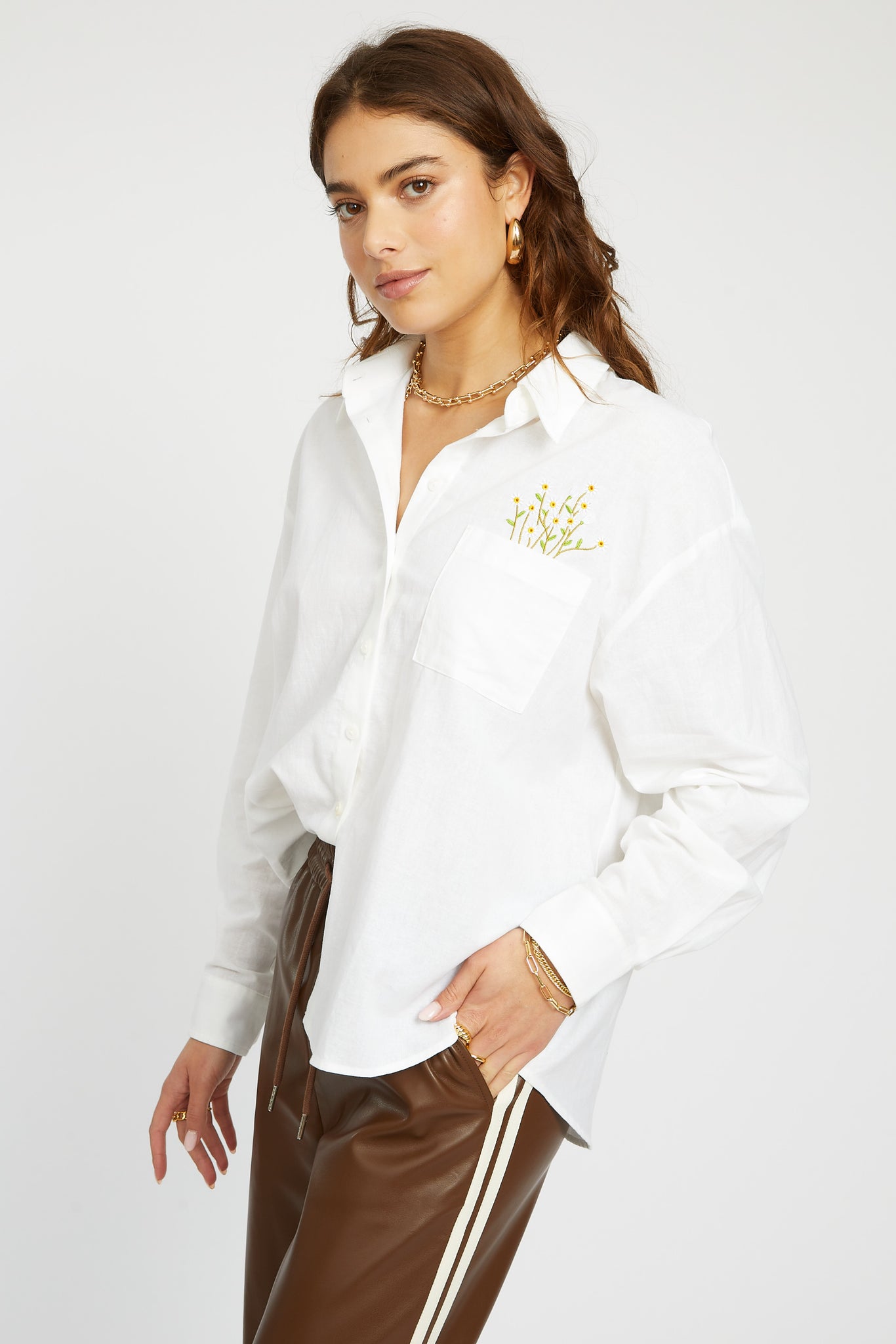 Filla Linen shirt with Embroidery