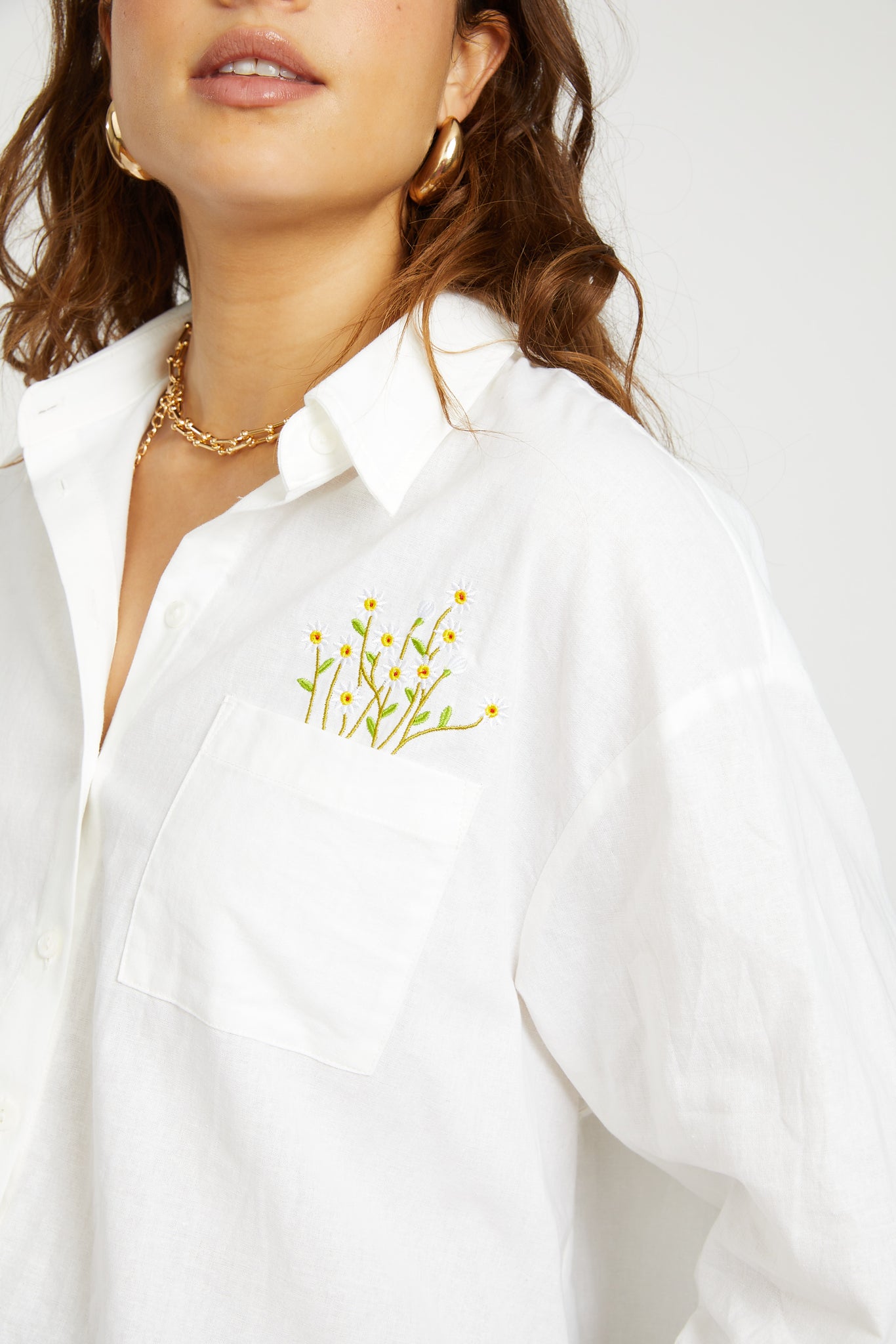 Filla Linen shirt with Embroidery