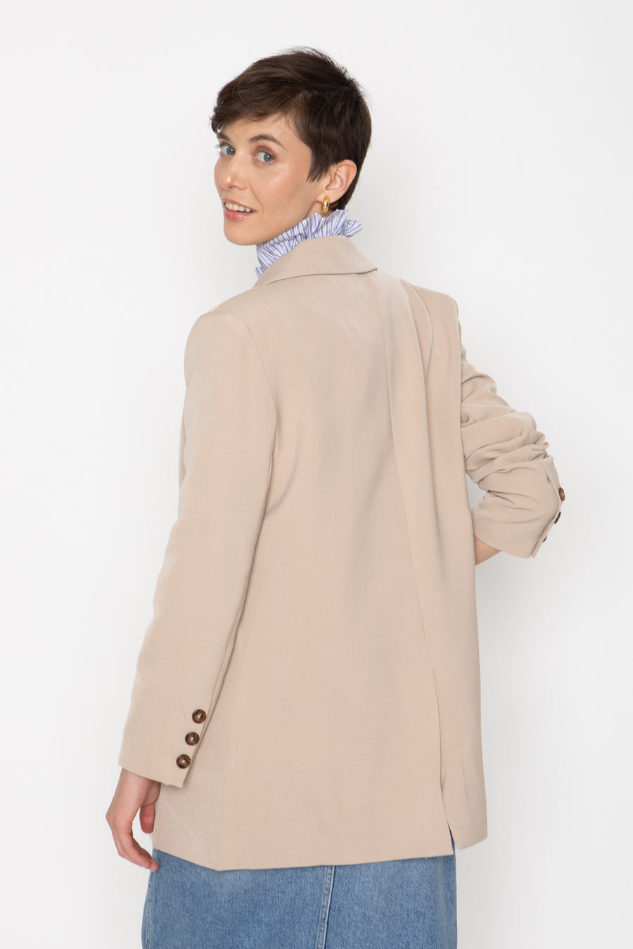 No Srcipt image - Images of 5 of 6 EMORY BLAZER OVERSIZED JACKET DOUBLE BREASTED BEIGE COLOR FLAP POCKETS 